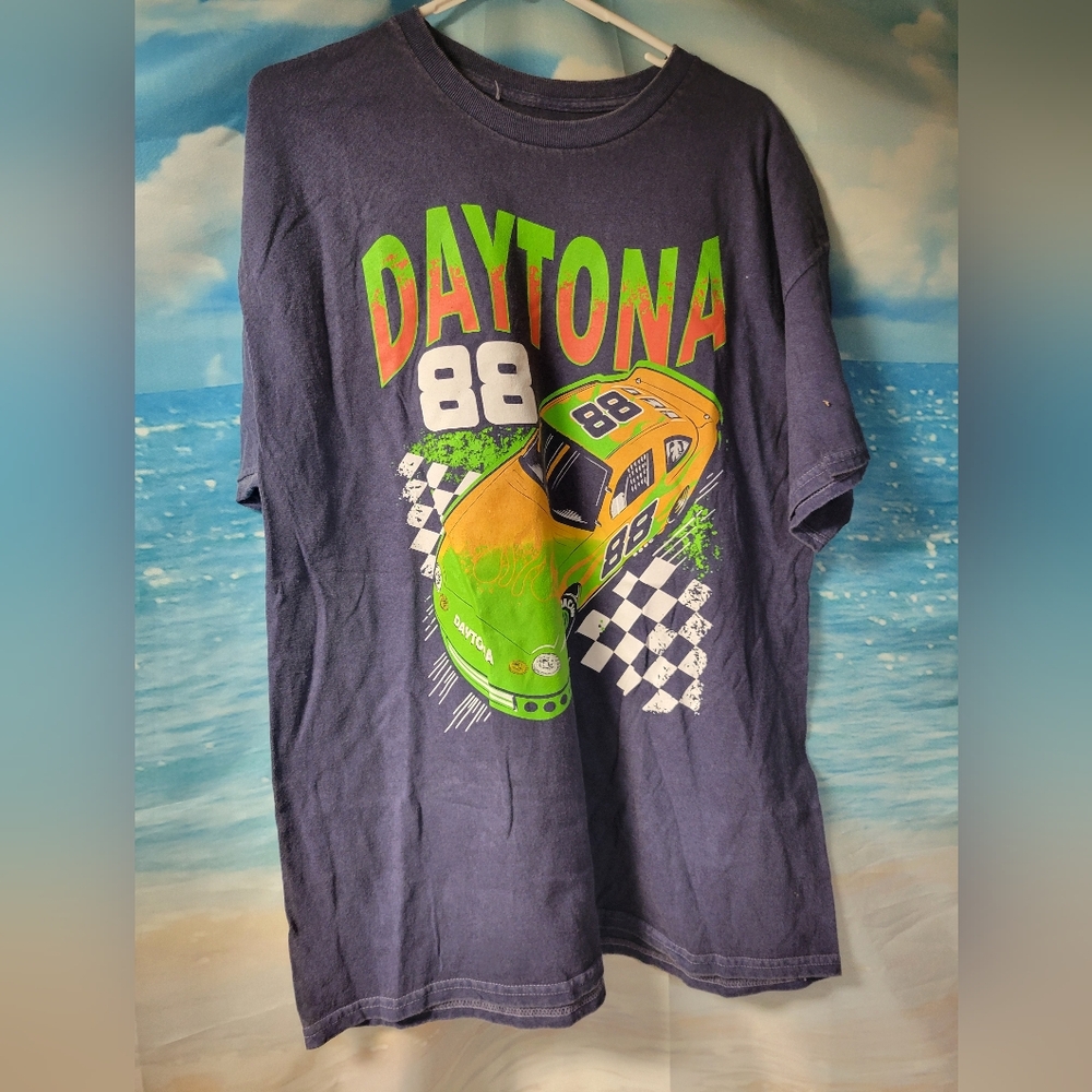Daytona NWOT Tshirt #88 Race car Nascar racing Mens size medium Dale Earnhardt